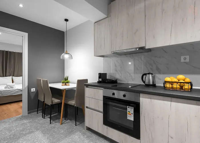 Big Apple Studios And Apartments, Nilie Hospitality Mgmt